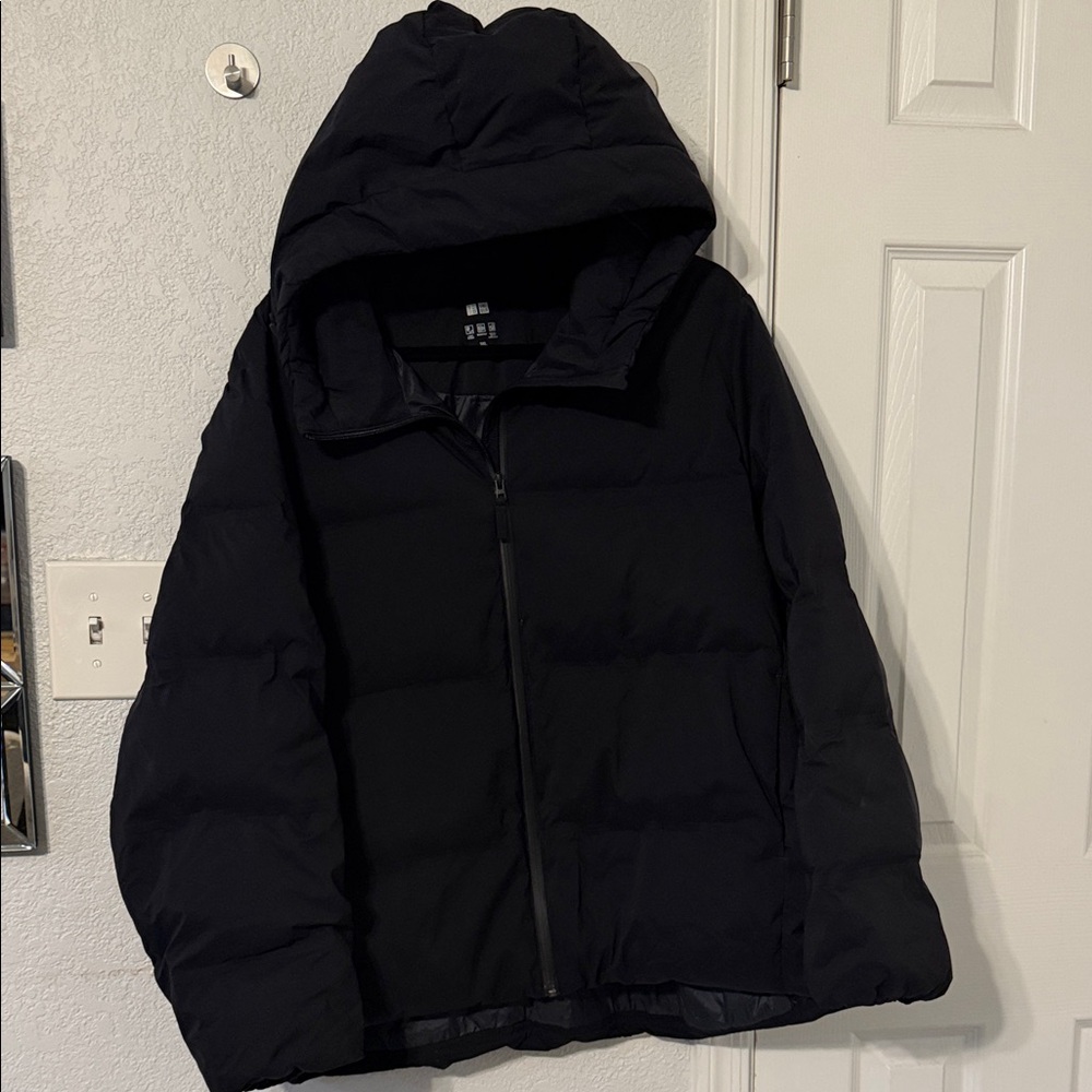 Uniqlo Men's Dark Puffer Jacket